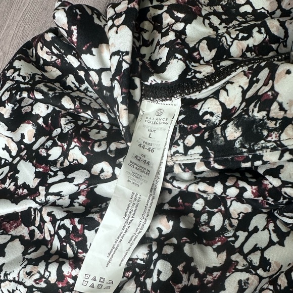 Balance Collection Contender Lux | Zinfindel Animal Speckle Ankle Leggings | Lg - Picture 10 of 11